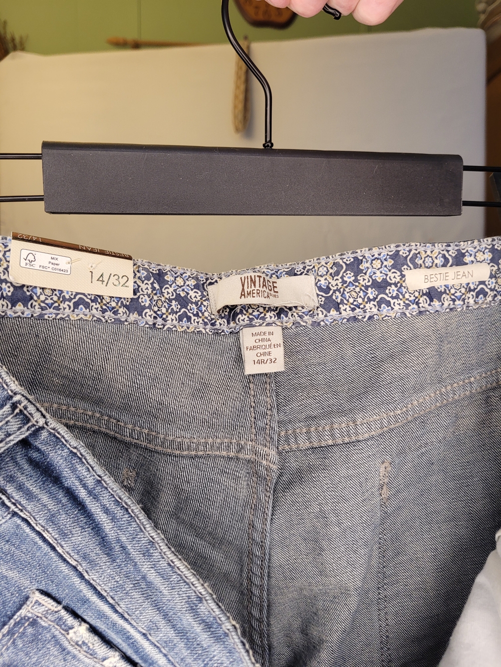 Relaxed Blue Washed Jeans with Light Cuffs - Picture 5 of 5